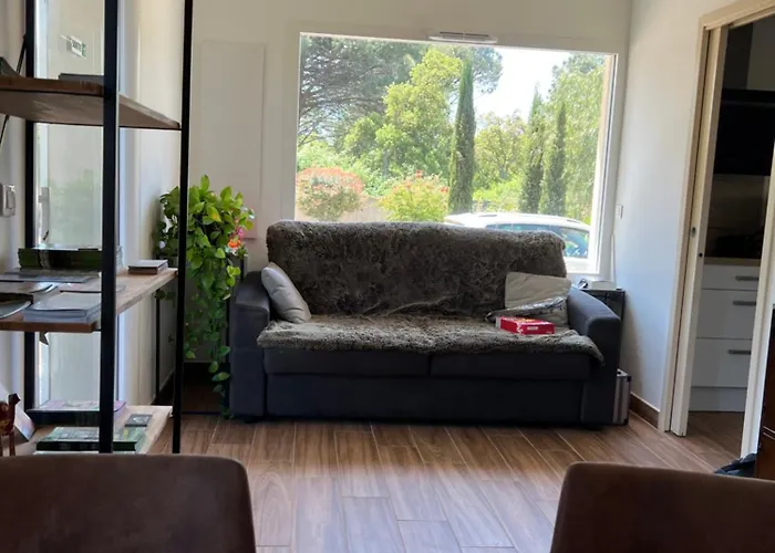 Les Jardins De Sta Giulia Avec Piscine Hotel *