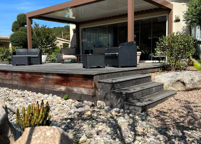 Les Jardins De Sta Giulia Avec Piscine Otel